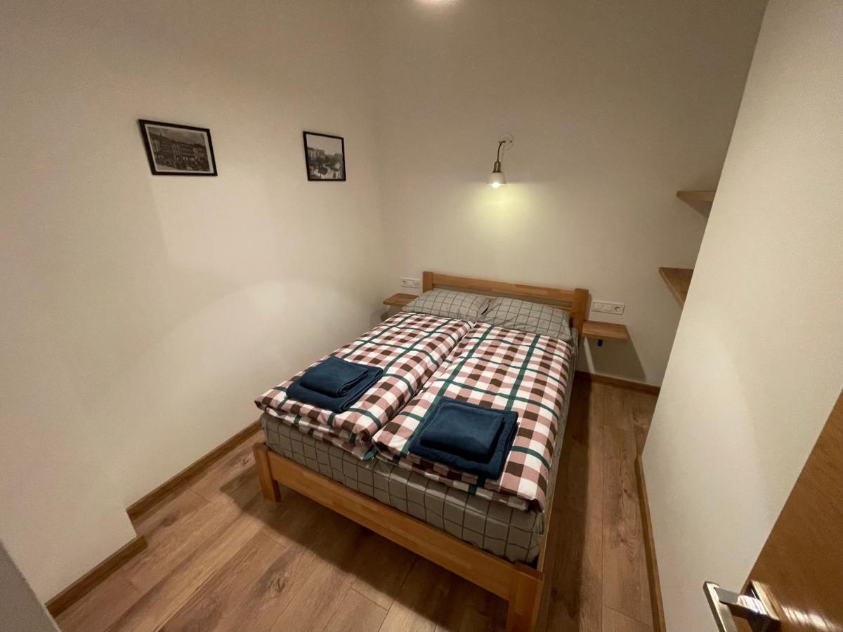 Apartments Galicia Лвив Екстериор снимка