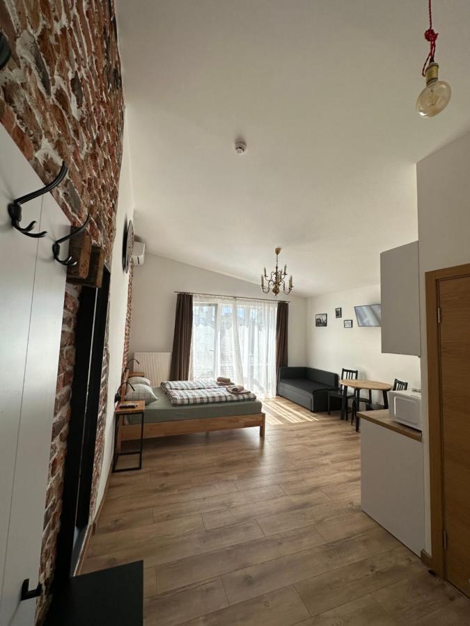 Apartments Galicia Лвив Екстериор снимка