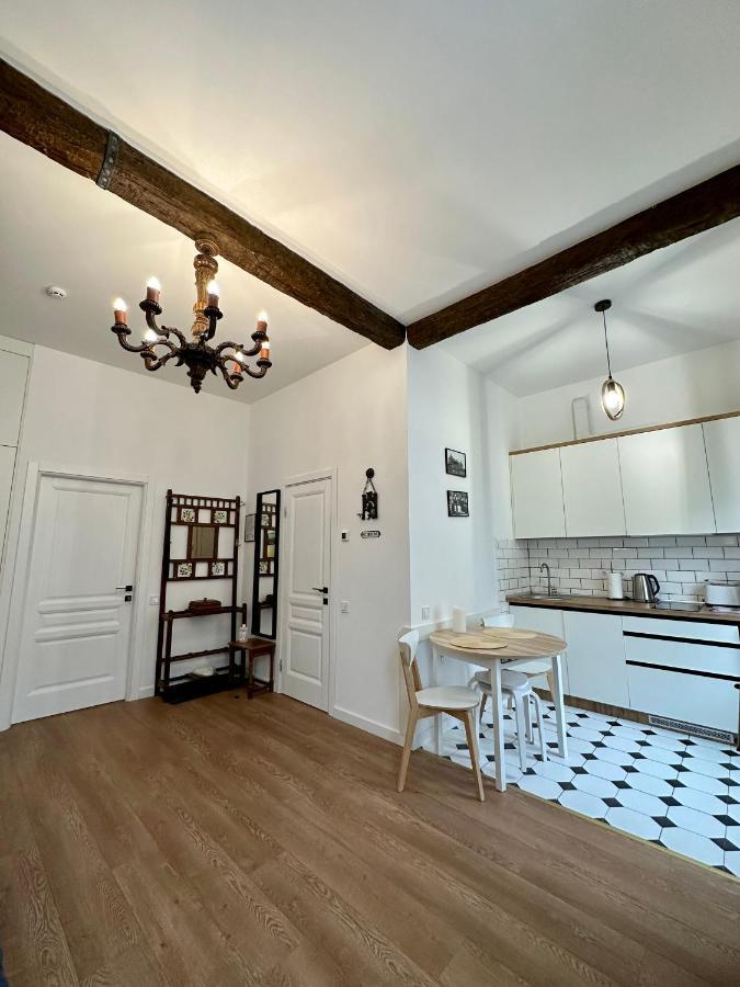Apartments Galicia Лвив Екстериор снимка