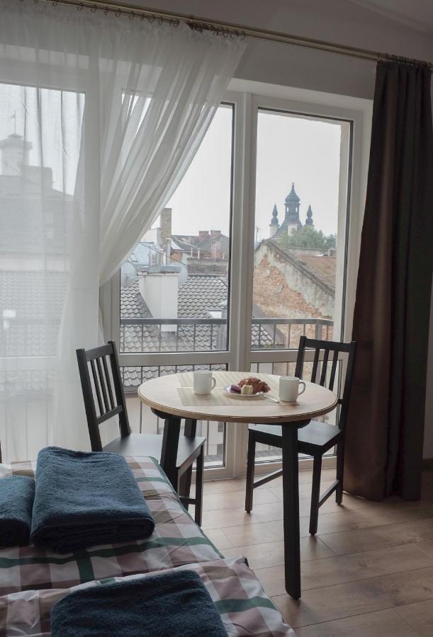 Apartments Galicia Лвив Екстериор снимка